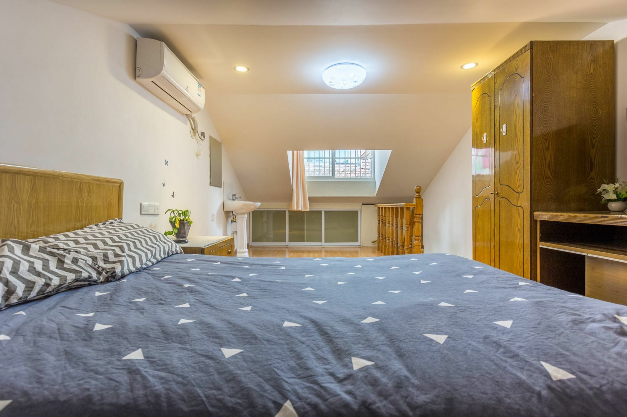 Apartemen Pujiang Shandong Mid Rd Shanghai